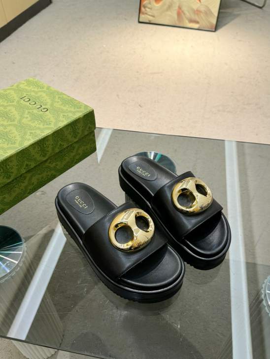 Picture of Gucci Slippers _SKUGuccisz35-42h08072208